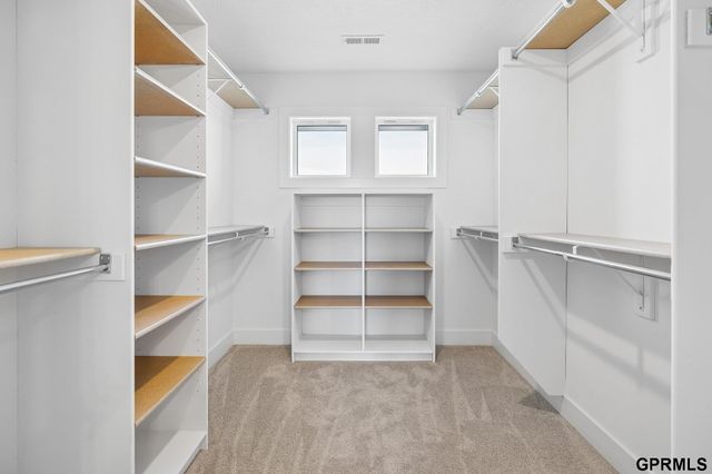 12375 Fenwick Street, Papillion, NE 68046