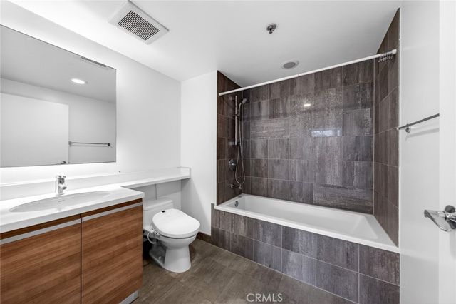 3785 Wilshire Boulevard 1006, Los Angeles, CA 90010