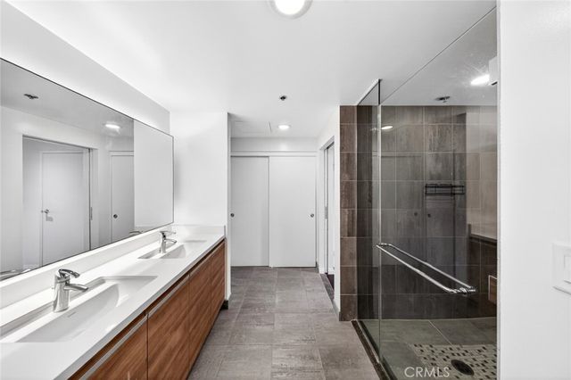3785 Wilshire Boulevard 1006, Los Angeles, CA 90010