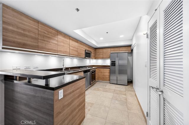 3785 Wilshire Boulevard 1006, Los Angeles, CA 90010