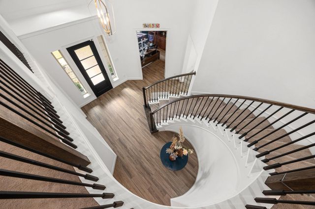 1021 Lakemont Bend Lane, Pinehurst, TX 77362