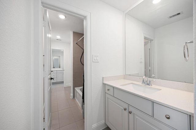 1021 Lakemont Bend Lane, Pinehurst, TX 77362