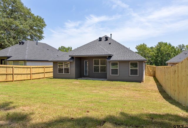 2245 Dogwood Park Blvd, Tyler, TX 75707