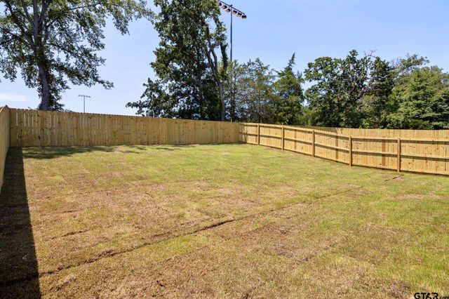 2245 Dogwood Park Blvd, Tyler, TX 75707