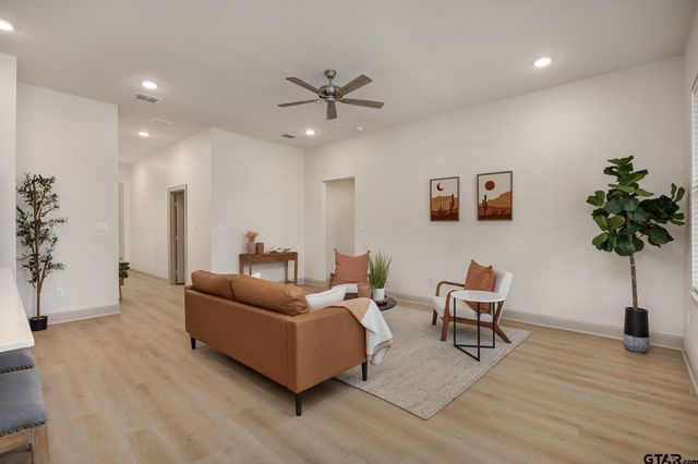 2245 Dogwood Park Blvd, Tyler, TX 75707
