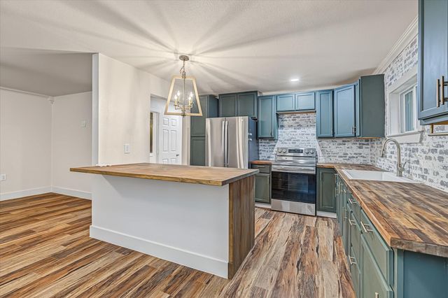 794 County Road 308, Cleveland, TX 77327