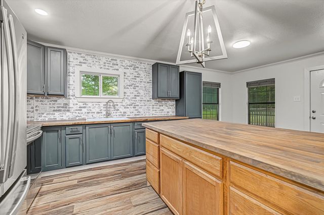 794 County Road 308, Cleveland, TX 77327