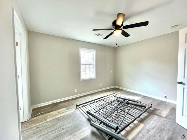 20 Sandy Drive, Hawkinsville, GA 31036