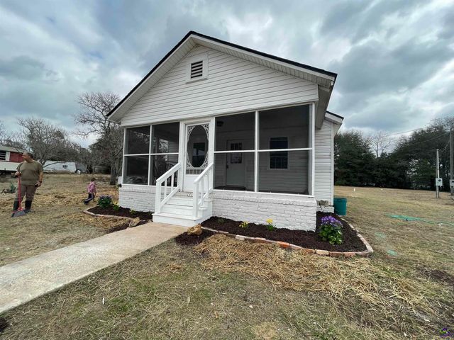 20 Sandy Drive, Hawkinsville, GA 31036