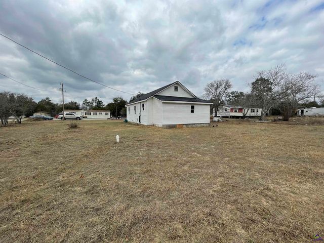 20 Sandy Drive, Hawkinsville, GA 31036