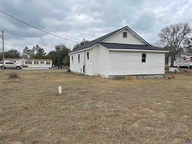 20 Sandy Drive, Hawkinsville, GA 31036