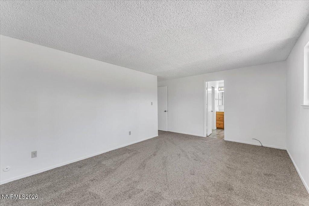Image 16 of property listing at 731 Desert View Court, Sparks, NV 89434