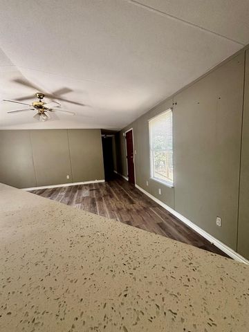 10 Fm 247 Road, Huntsville, TX 77320