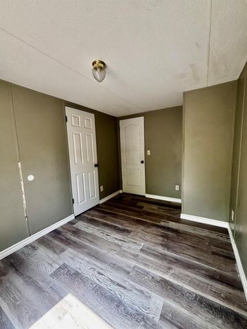 10 Fm 247 Road, Huntsville, TX 77320