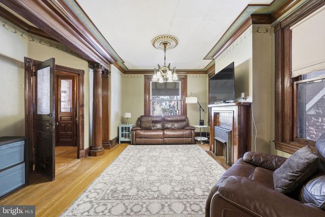170 N HANOVER ST, Pottstown, PA 19464