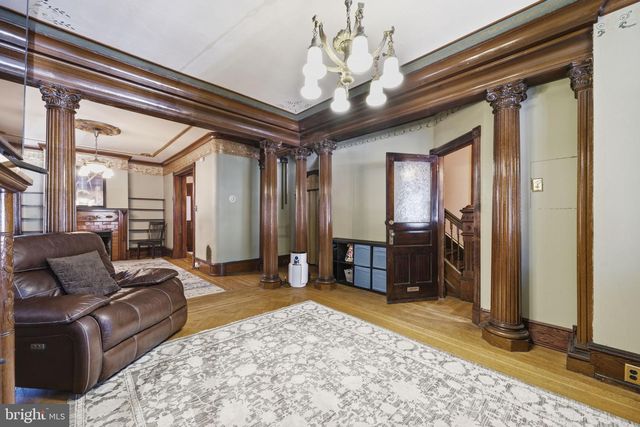 170 N HANOVER ST, Pottstown, PA 19464