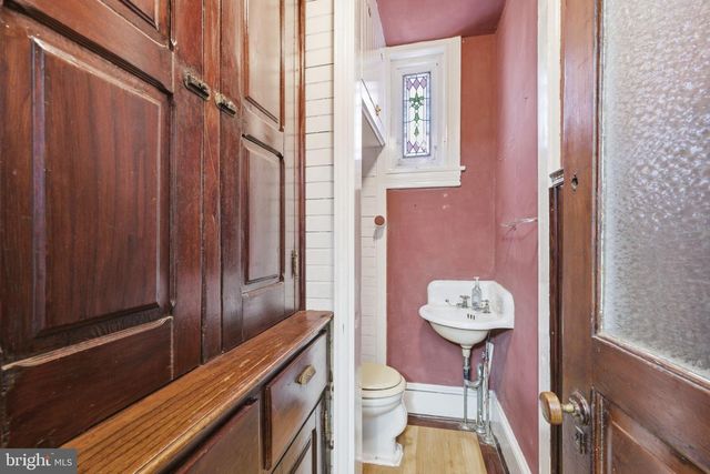170 N HANOVER ST, Pottstown, PA 19464