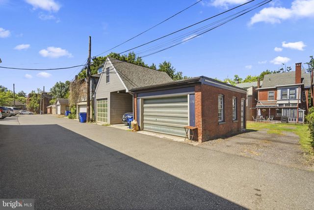 170 N HANOVER ST, Pottstown, PA 19464