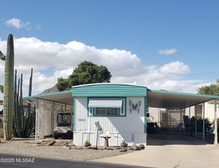 5650 W Rocking Cir Street, Tucson, AZ 85713