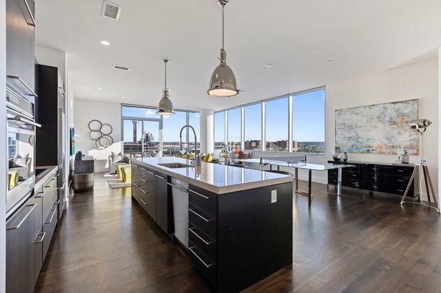 2200 Victory Avenue 1105, Dallas, TX 75219