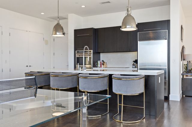 2200 Victory Avenue 1105, Dallas, TX 75219