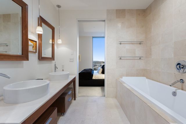 2200 Victory Avenue 1105, Dallas, TX 75219