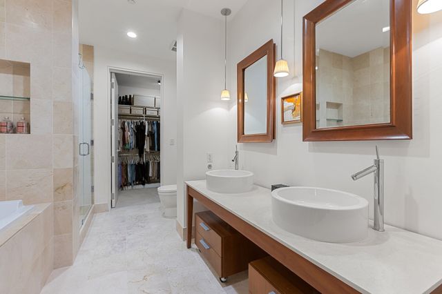 2200 Victory Avenue 1105, Dallas, TX 75219