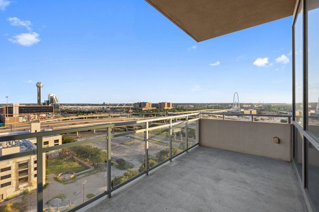 2200 Victory Avenue 1105, Dallas, TX 75219