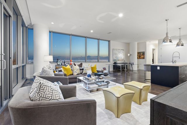 2200 Victory Avenue 1105, Dallas, TX 75219