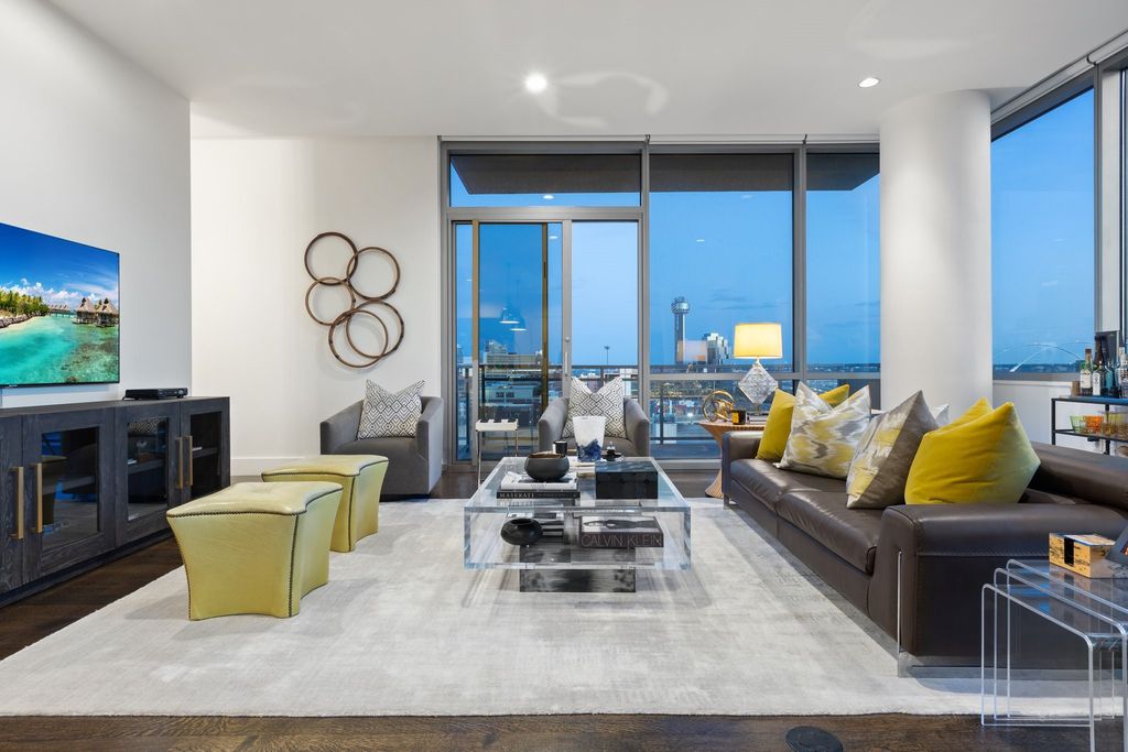 2200 Victory Avenue 1105, Dallas, TX 75219