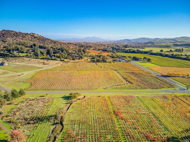 4144 Green Valley Rd, Fairfield, CA 94534