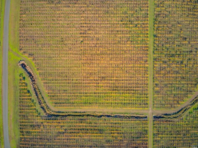 4144 Green Valley Rd, Fairfield, CA 94534