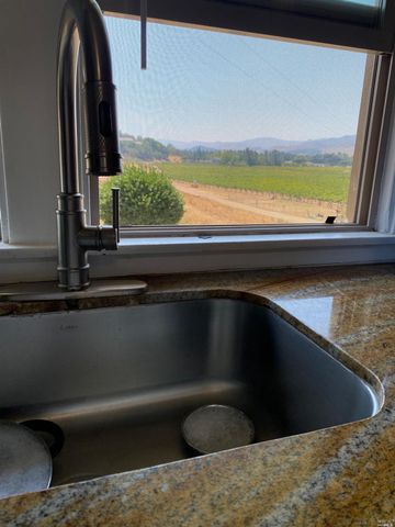 4144 Green Valley Rd, Fairfield, CA 94534