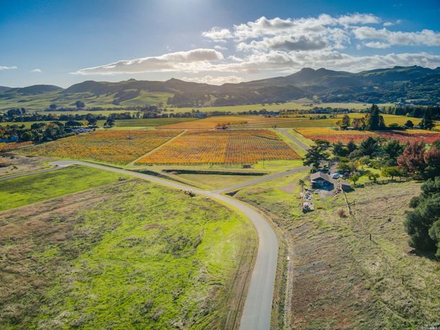 4144 Green Valley Rd, Fairfield, CA 94534