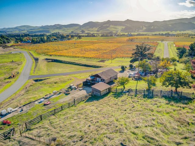 4144 Green Valley Rd, Fairfield, CA 94534