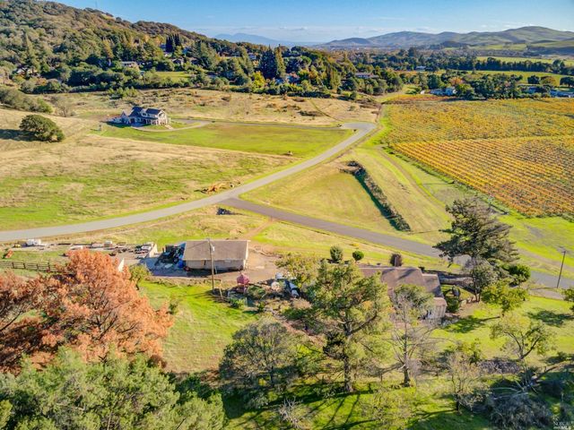 4144 Green Valley Rd, Fairfield, CA 94534