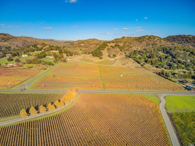 4144 Green Valley Rd, Fairfield, CA 94534