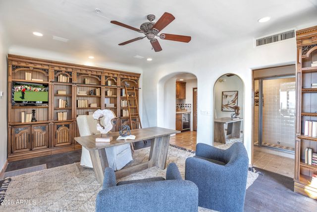 10040 E HAPPY VALLEY Road 483, Scottsdale, AZ 85255