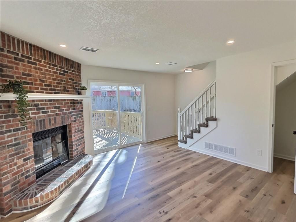 309B E Main Street B, Smithville, MO 64089