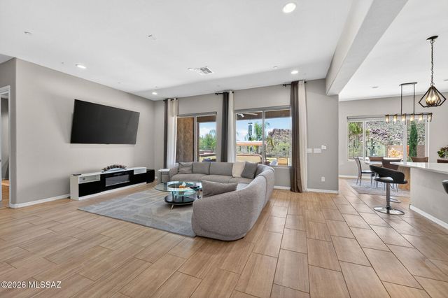 8514 W Spaulding Street, Tucson, AZ 85743