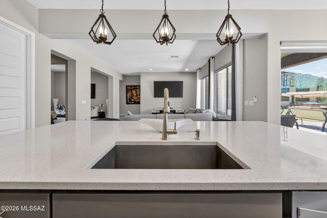 8514 W Spaulding Street, Tucson, AZ 85743