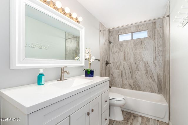 14401 N 35th Place, Phoenix, AZ 85032