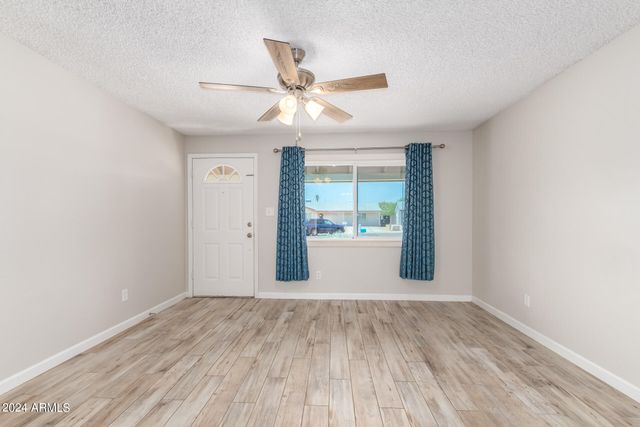 14401 N 35th Place, Phoenix, AZ 85032