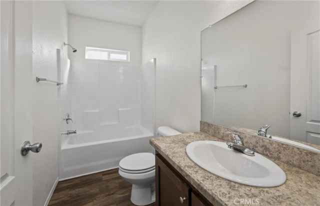 1300 W Menlo 94, Hemet, CA 92543