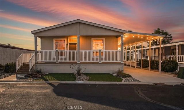 1300 W Menlo 94, Hemet, CA 92543