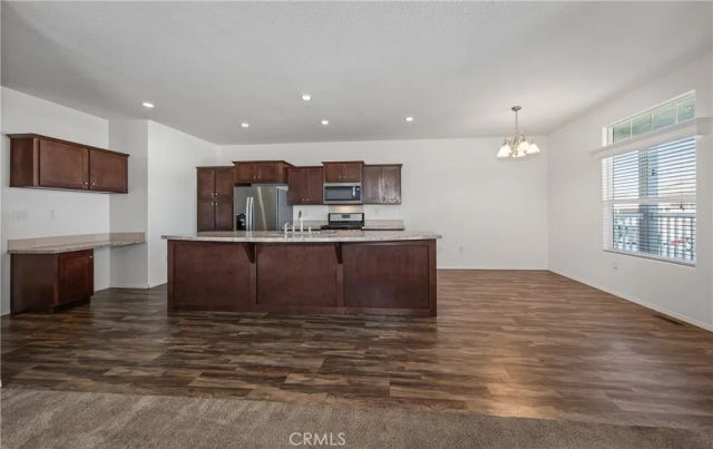 1300 W Menlo 94, Hemet, CA 92543
