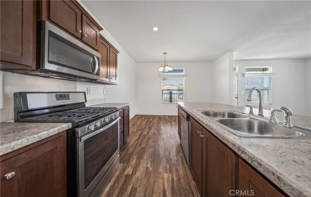 1300 W Menlo 94, Hemet, CA 92543