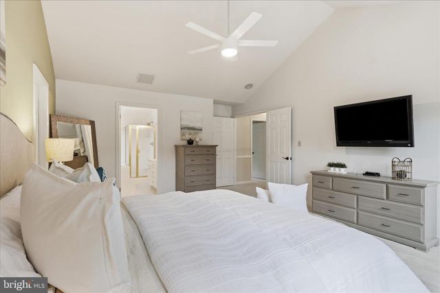 3801 WHEATGRAIN LN, Fairfax, VA 22033