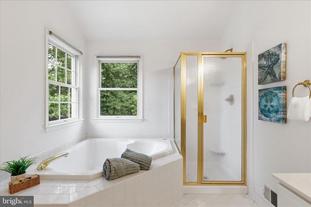 3801 WHEATGRAIN LN, Fairfax, VA 22033