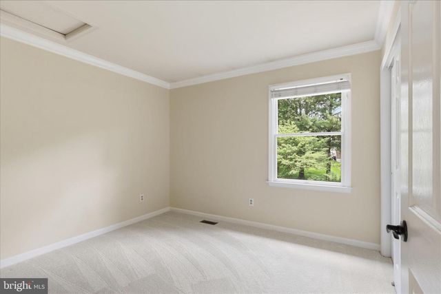 3801 WHEATGRAIN LN, Fairfax, VA 22033